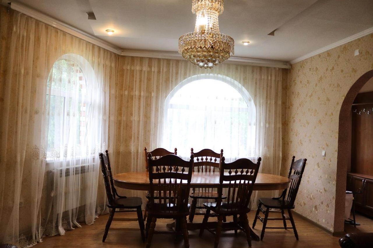 Садыба Полыцька Villa Guta Exterior photo