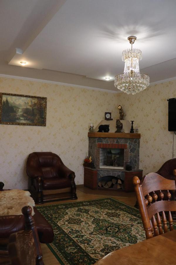 Садыба Полыцька Villa Guta Exterior photo