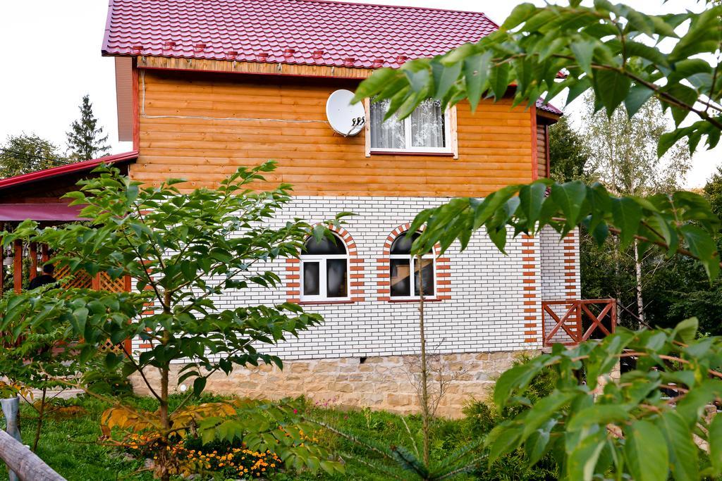 Садыба Полыцька Villa Guta Exterior photo